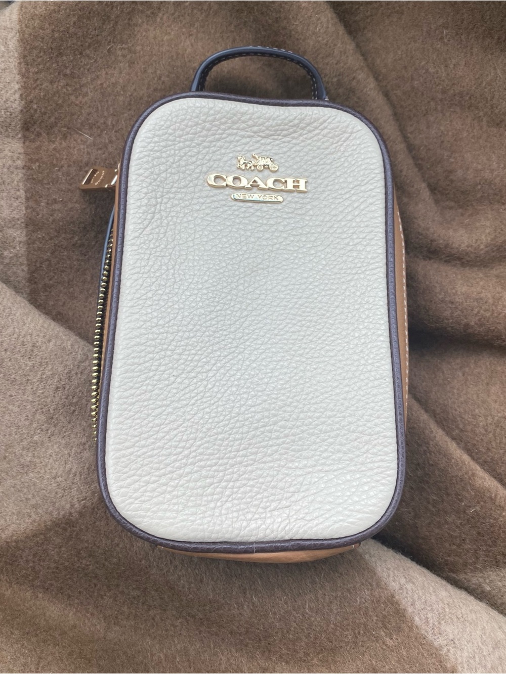 COACH, Eva phone Crossbody in pebbled leather